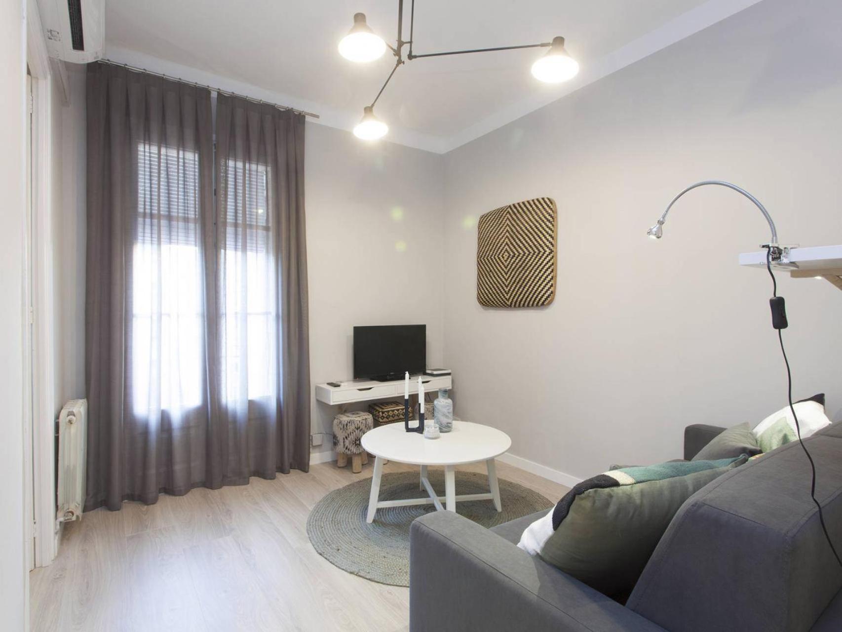 52roc1069 - New 2br Flat Near Plaza Espana